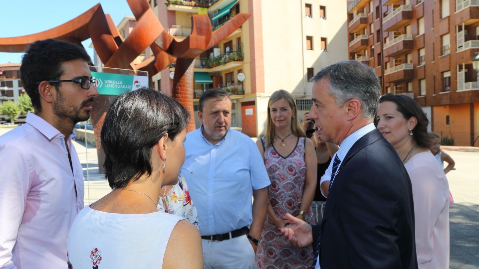 Iñigo Urkullu , Jose Antonio Suso, Josune Irabien, Almudena Otaola, Estibalitz Larrauri, Aroa Cerrada, Iker Ibarrondo, Agurtzane Llano.