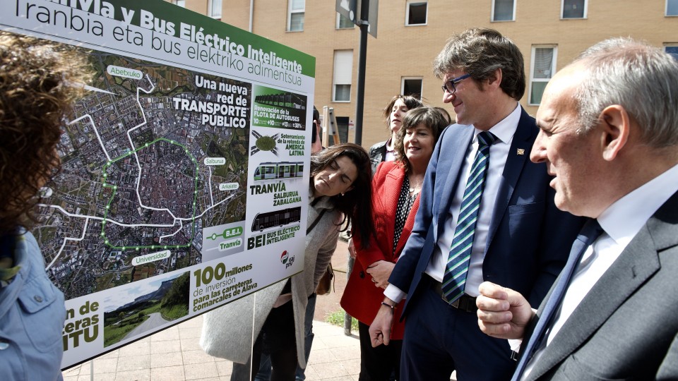 Acto sobre Tranvía, BEI, Carreteras. Gorka Urtaran, Ramiro Gonzalez