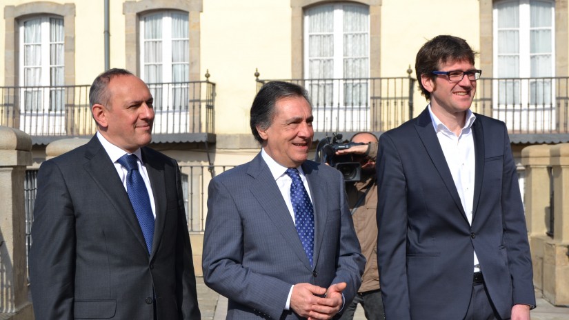 González y Urtaran se plantean como reto preparar a Araba y Gasteiz para poder salir de la crisis desde una buena posición González y Urtaran se plantean como reto preparar a Araba y Gasteiz para poder salir de la crisis desde una buena posición
