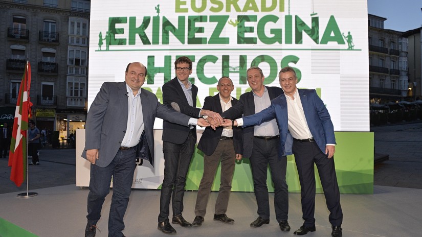 Urtaran y Gonzalez coinciden en situar a EAJ-PNV como alternativa de gobierno en Araba Urtaran y Gonzalez coinciden en situar a EAJ-PNV como alternativa de gobierno en Araba