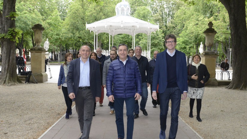 Urtaran y González apelan a votar a EAJ-PNV como el partido más implicado con Vitoria-Gasteiz y Araba Urtaran y González apelan a votar a EAJ-PNV como el partido más implicado con Vitoria-Gasteiz y Araba
