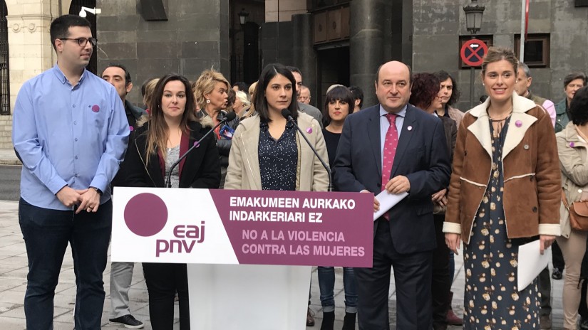 EAJ-PNV trabajará para que las relaciones entre mujeres y hombres estén basadas en EAJ-PNV trabajará para que las relaciones entre mujeres y hombres estén basadas en