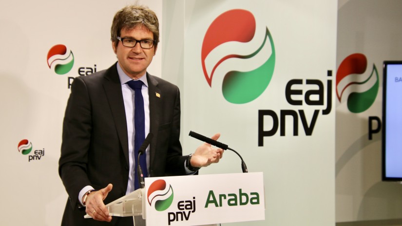 Gorka Urtaran destaca el avance experimentado por la ciudad, basado en los acuerdos, la mejora de la actividad económica y el impulso a la movilidad Gorka Urtaran destaca el avance experimentado por la ciudad, basado en los acuerdos, la mejora de la actividad económica y el impulso a la movilidad